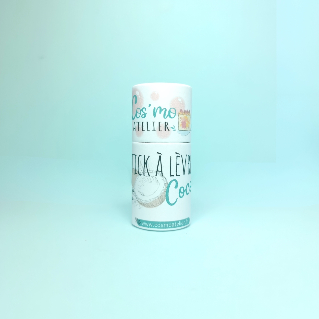 Stick à lèvres cerise ou coco - Stick en carton - stick à lèvre push-up - Savonnerie artisanale Cos'mo Atelier - Jura 39