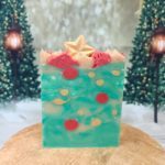 Savon de Noël Sweet Christmas - cadeau de Noël personnalisé - savon naturel saponifié à froid - Savonnerie artisanale Cos'mo Atelier - Jura (39)