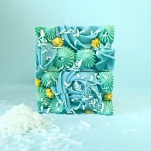 Savon Coco cream saponifié à froid à la crème de coco bio - Savonnerie artisanale Cos'mo Atelier - Jura 39