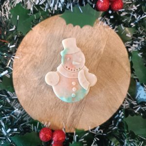 Savon de Noël enfant - cadeau de Noël personnalisé - savon naturel saponifié à froid - Savonnerie artisanale Cos'mo Atelier - Jura (39)